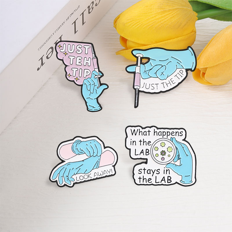 Pins de Esmalte para Laboratór - Medical Lab Gifts avaliação e preço